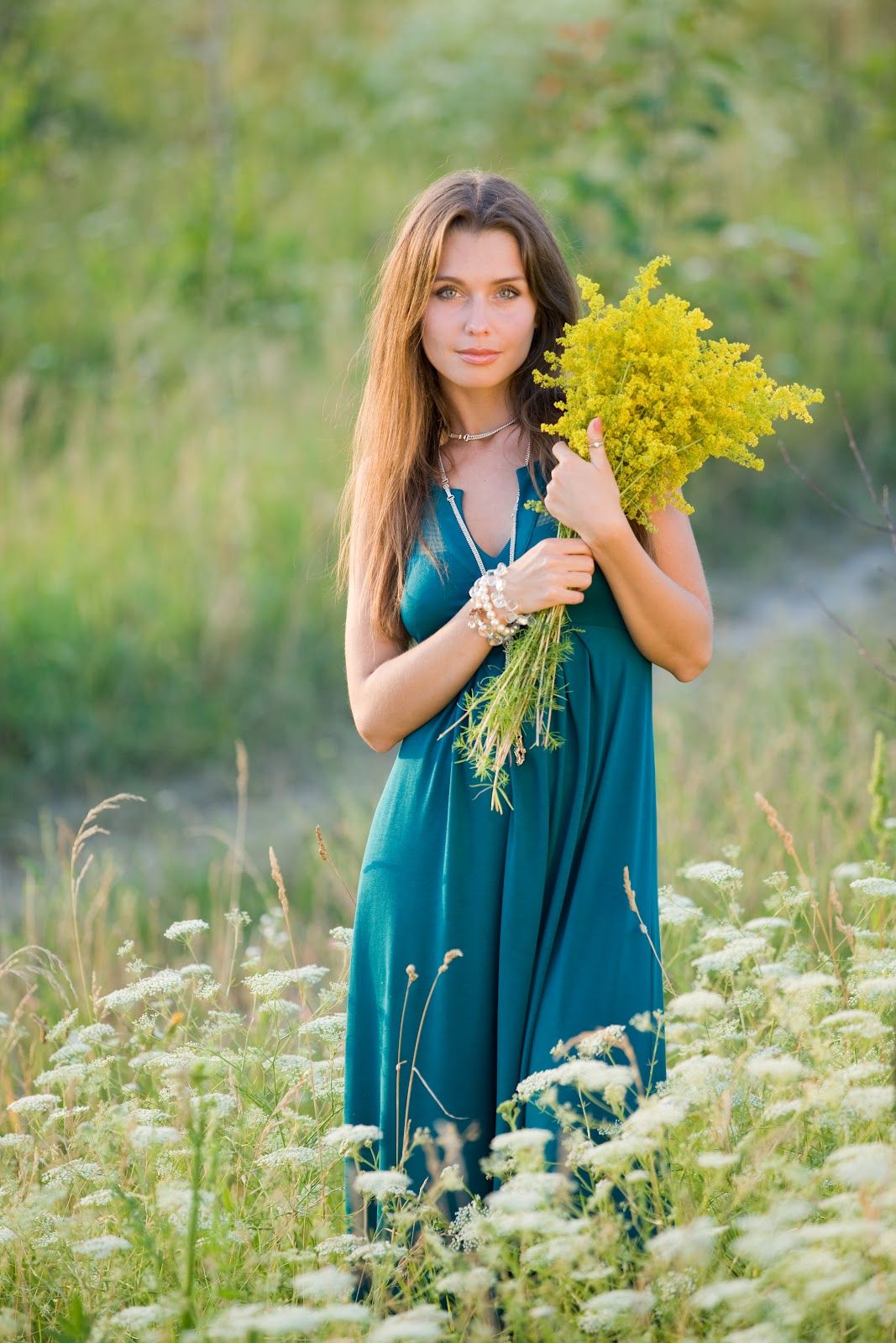 Slavic women in Maua