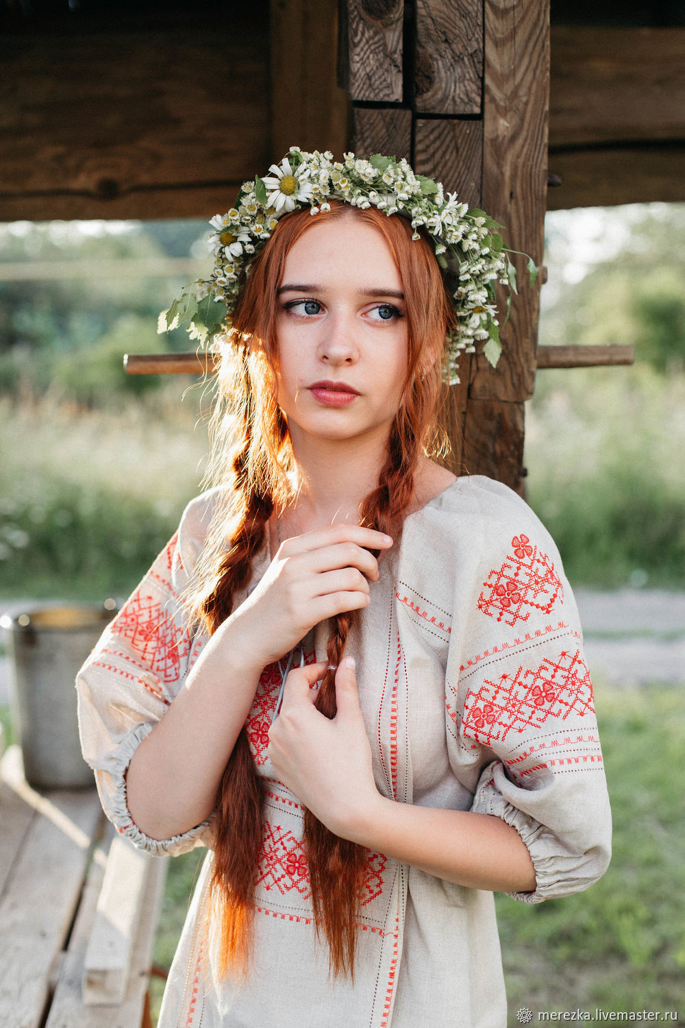 Girls in Slavic costumes in Maua