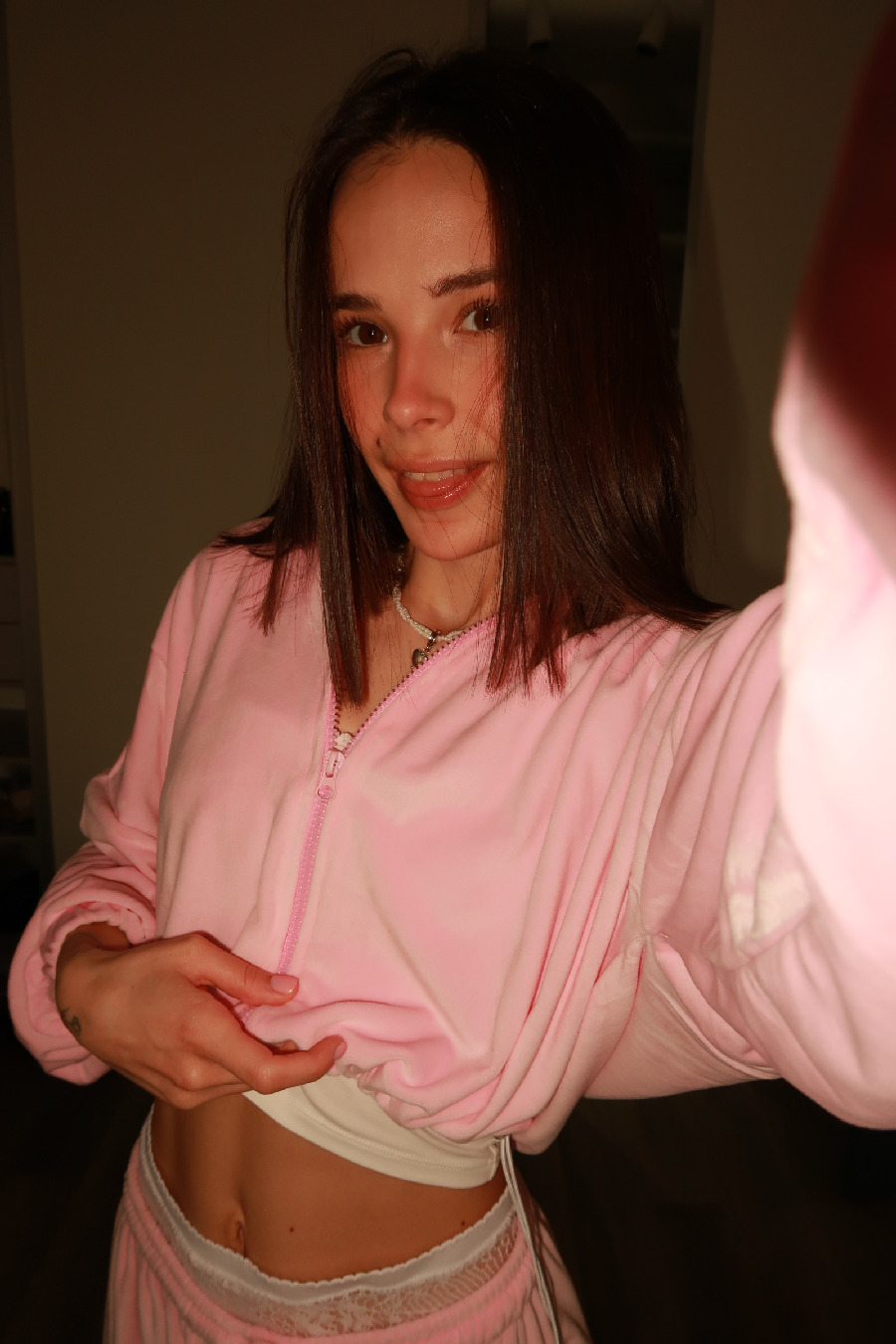 Tina brings the glow — live moments in Maua